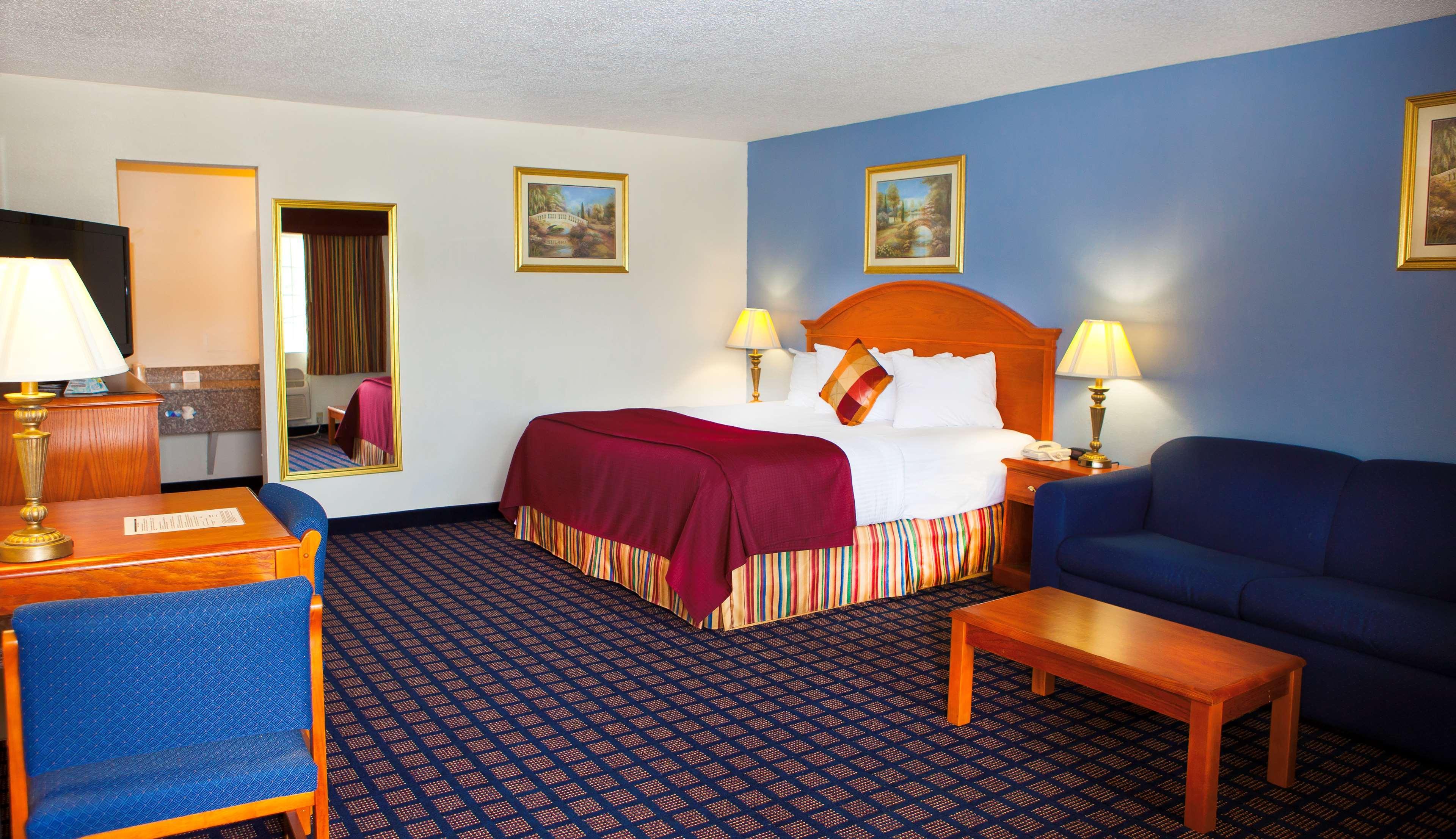 Best Western Palestine Inn Номер фото