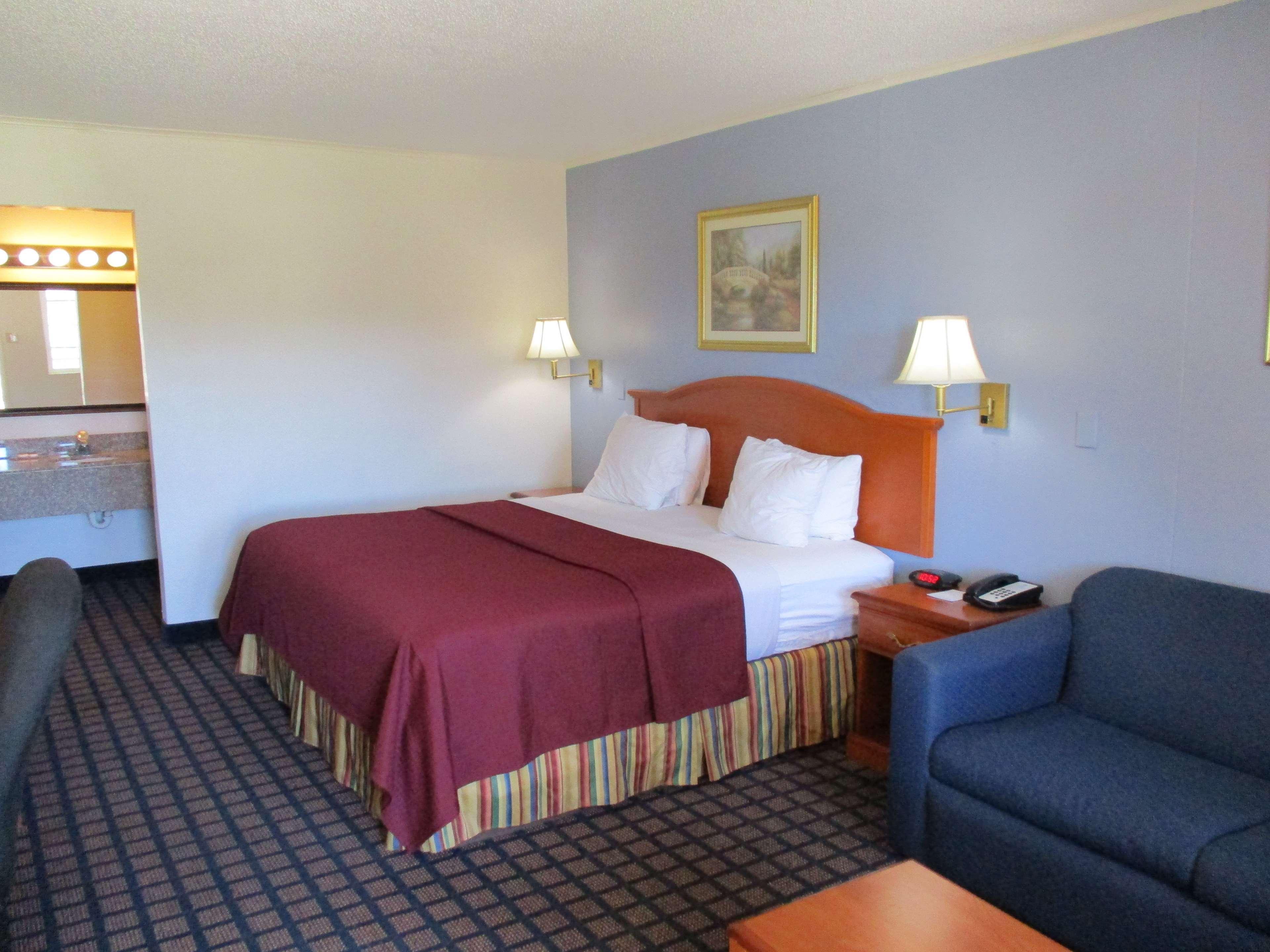 Best Western Palestine Inn Экстерьер фото