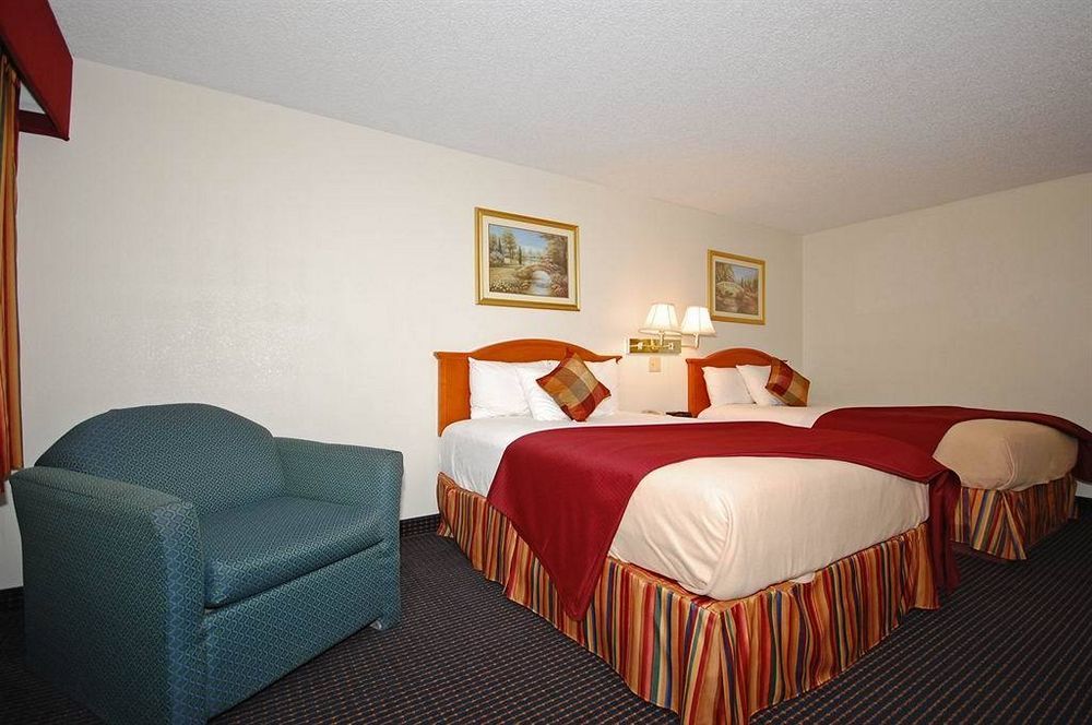 Best Western Palestine Inn Экстерьер фото